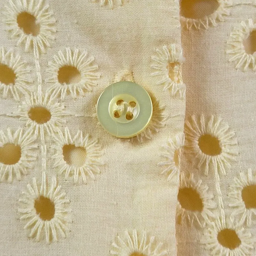 Blueberi Boulevard Yellow Daisy Eyelet Dress Size 4‎